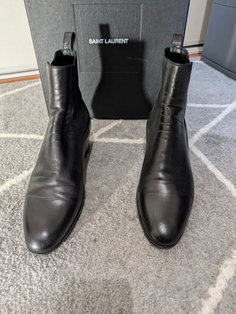 Saint Laurent Black Leather Men’s Chelsea Boots